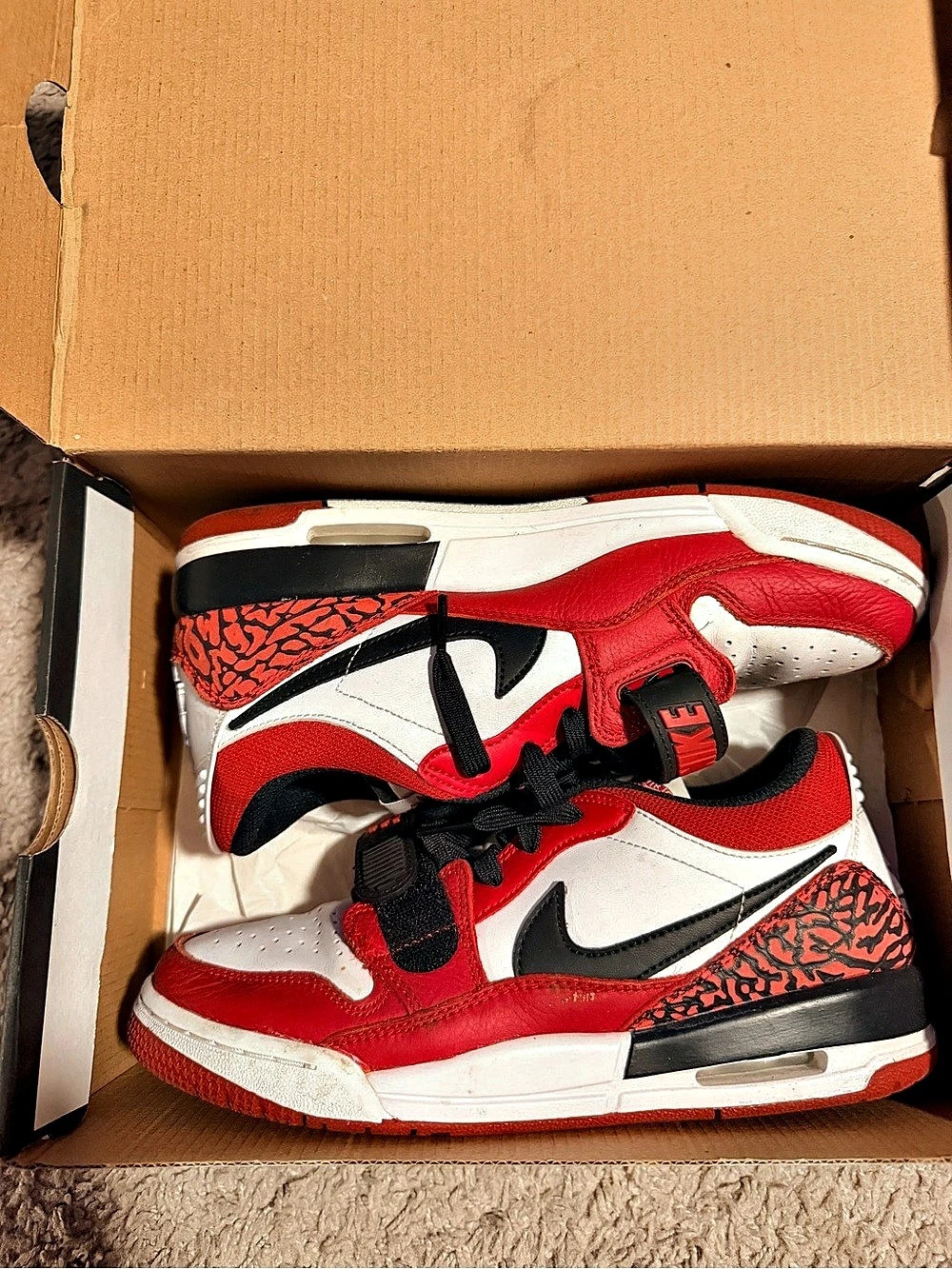 Air Jordan Legacy 312 Low GS Chicago Red Black Sneakers CD9054-160 Size 7Y